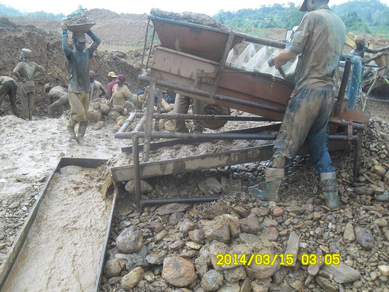 Work on the soagum the gold washing plant in Ghana