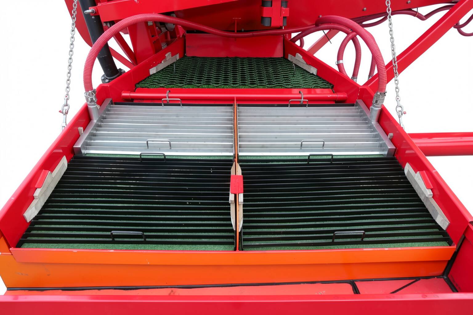 SYOGM Trommel Wash Plant 15 tonnes per hour, view on sluices