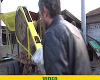 Mr. Louis verifying the working jaw crusher before the purchase