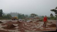 Rain on the mining site