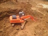 Excavating soft ores for processing on the wash plant, recovering gold