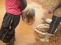 Cleanup and recovery of gold from concentrates on the small scale mining site in Akanteng, Ghana