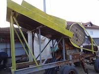 The jaw crusher from the side