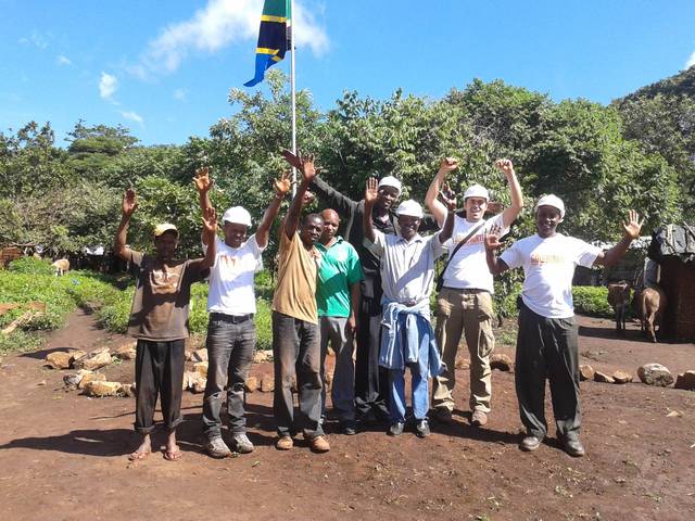 https://www.startyourowngoldmine.com/images/syogm/tanzania/2012/12/2012-12-18/640/2012-12-18-15.17.47.jpg