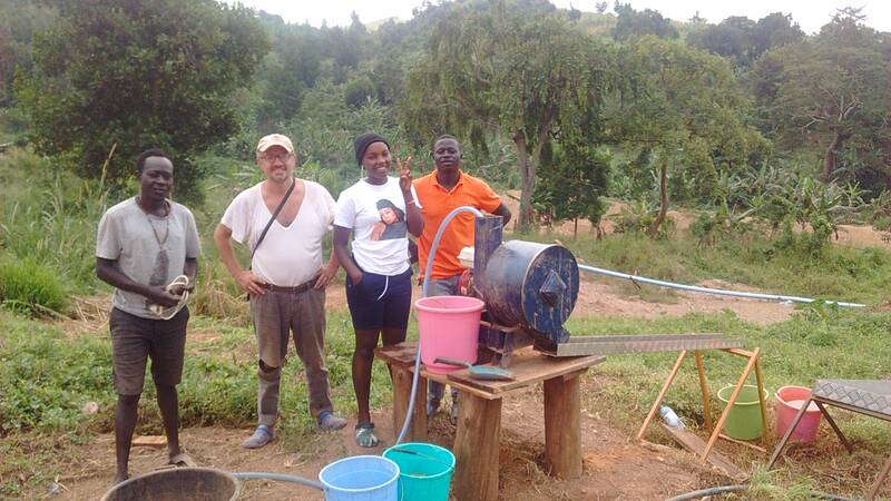 https://www.startyourowngoldmine.com/images/syogm/uganda/2022/01/2022-01-01/800/IMG_20220101_130215.jpg