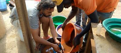 https://www.startyourowngoldmine.com/images/syogm/uganda/2022/01/2022-01-02/400/IMG_20220102_145112_953.jpg